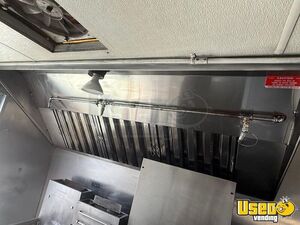 2003 2003 Grumman Workhorse 24 Feet All-purpose Food Truck Diamond Plated Aluminum Flooring Florida Gas Engine for Sale