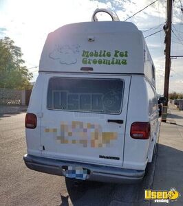 2003 3500 Mobile Dog Grooming Van Pet Care / Veterinary Truck Hot Water Heater Nevada Gas Engine for Sale