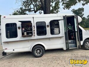 2003 All-purpose Food Truck All-purpose Food Truck Air Conditioning North Carolina Gas Engine for Sale