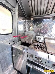 2003 All-purpose Food Trucks All-purpose Food Truck Pro Fire Suppression System Virginia Gas Engine for Sale