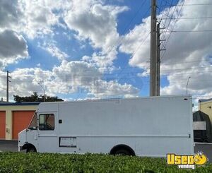 2003 Basic Step Van Concession Truck All-purpose Food Truck Concession Window Florida Gas Engine for Sale