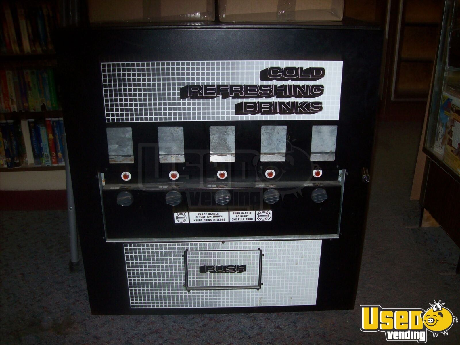 USI Seaga Savamco Vending Machines for Sale in Illinois