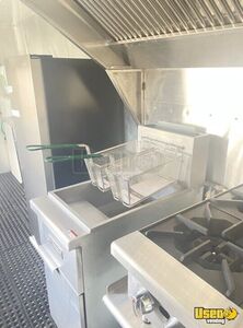 2003 E-450 All-purpose Food Truck Convection Oven Michigan Diesel Engine for Sale