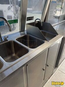 2003 E-450 All-purpose Food Truck Prep Station Cooler Florida Diesel Engine for Sale