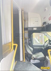 2003 E-450 All-purpose Food Truck Refrigerator Michigan Diesel Engine for Sale