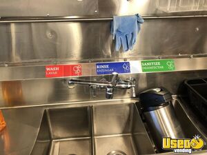 2003 E-450 Coffee Vending Truck Coffee & Beverage Truck Breaker Panel Washington Diesel Engine for Sale