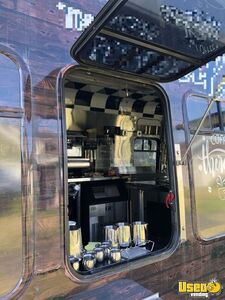 2003 E-450 Coffee Vending Truck Coffee & Beverage Truck Floor Drains Washington Diesel Engine for Sale