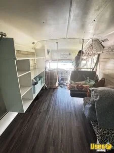 2003 E-450 Diesel Mobile Boutique Dressing Room Florida Diesel Engine for Sale