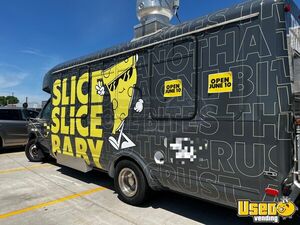 2003 E-450 Pizza Truck Pizza Food Truck Concession Window Iowa Diesel Engine for Sale
