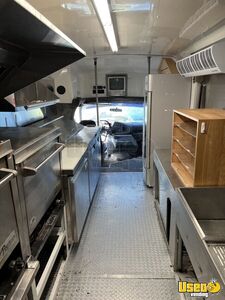 2003 E-450 Pizza Truck Pizza Food Truck Diamond Plated Aluminum Flooring Iowa Diesel Engine for Sale