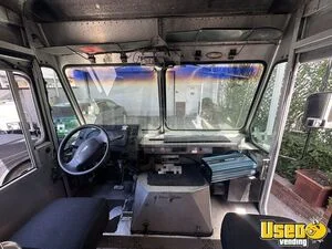 2003 E350 Ice Cream Truck Diamond Plated Aluminum Flooring California Gas Engine for Sale