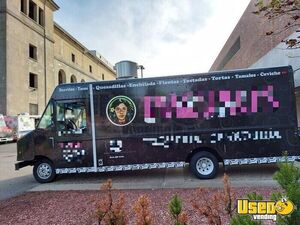 2003 E350 Taco Food Truck Massachusetts Gas Engine for Sale