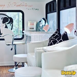 2003 E450 Startcraft Mobile Hair Salon Truck Interior Lighting Tennessee Gas Engine for Sale