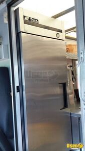 2003 E450 Stepside Coffee / Smoothie Truck Coffee & Beverage Truck Breaker Panel Texas Gas Engine for Sale