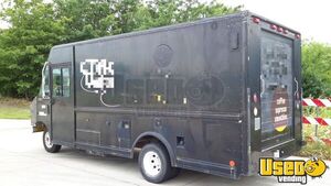 2003 E450 Stepside Coffee / Smoothie Truck Coffee & Beverage Truck Cabinets Texas Gas Engine for Sale