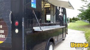 2003 E450 Stepside Coffee / Smoothie Truck Coffee & Beverage Truck Diamond Plated Aluminum Flooring Texas Gas Engine for Sale