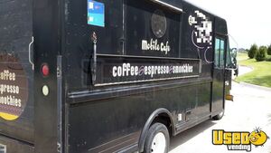 2003 E450 Stepside Coffee / Smoothie Truck Coffee & Beverage Truck Stainless Steel Wall Covers Texas Gas Engine for Sale