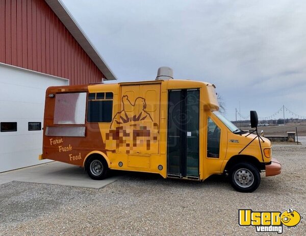 2003 E450 Super Duty Cutaway All-purpose Food Truck Iowa Gas Engine for Sale