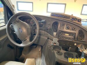 2003 E450 Super Duty Cutaway All-purpose Food Truck Propane Tank Iowa Gas Engine for Sale