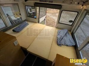 2003 E550 Coffee & Beverage Truck Fire Extinguisher Tennessee Diesel Engine for Sale