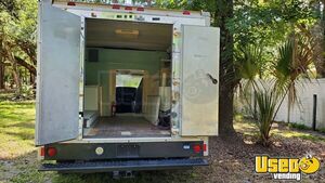 2003 Express 3500 Mobile Pet Care Truck Pet Care / Veterinary Truck Removable Trailer Hitch Florida Gas Engine for Sale