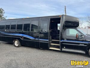 2003 F-550 Party Bus Party Bus Air Conditioning California Diesel Engine for Sale