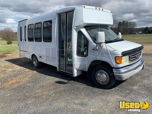 2003 F450 Shuttle Bus Virginia Gas Engine for Sale