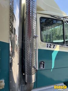 2003 Fl60 Kitchen Food Cab Truck All-purpose Food Truck Backup Camera Connecticut Diesel Engine for Sale