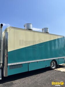 2003 Fl60 Kitchen Food Cab Truck All-purpose Food Truck Diamond Plated Aluminum Flooring Connecticut Diesel Engine for Sale