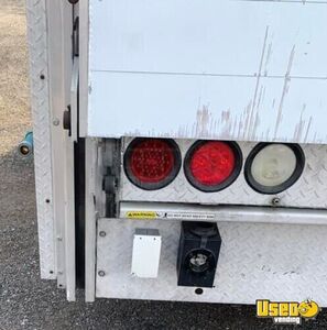 2003 Fl60 Kitchen Food Cab Truck All-purpose Food Truck Exhaust Fan Connecticut Diesel Engine for Sale