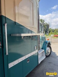 2003 Fl60 Kitchen Food Cab Truck All-purpose Food Truck Insulated Walls Connecticut Diesel Engine for Sale