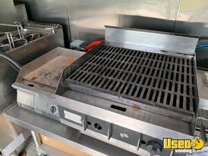 2003 Fl60 Kitchen Food Cab Truck All-purpose Food Truck Reach-in Upright Cooler Connecticut Diesel Engine for Sale