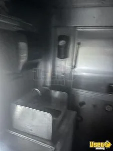 2003 Food Truck All-purpose Food Truck Backup Camera Connecticut Diesel Engine for Sale