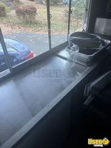 2003 Food Truck All-purpose Food Truck Concession Window Connecticut Diesel Engine for Sale