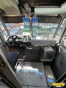2003 Food Truck All-purpose Food Truck Insulated Walls District Of Columbia Diesel Engine for Sale