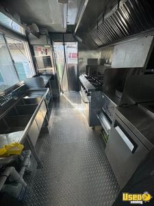 2003 Food Truck All-purpose Food Truck Stainless Steel Wall Covers Maryland Diesel Engine for Sale