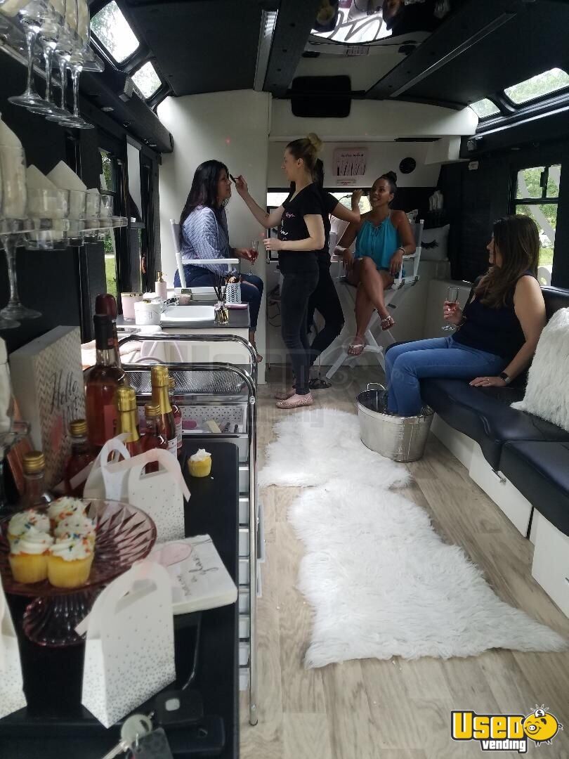 Trucks For Sale In Florida >> 2003 Ford E450 Diesel Mobile Salon Unit | Beauty Truck for Sale in Florida Trucks For Sale In Florida >> 2003 Ford E450 Diesel Mobile Salon Unit | Beauty Truck for Sale in Florida