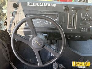 2003 Forward Control Chassis P4500 All-purpose Food Truck Breaker Panel Iowa Diesel Engine for Sale