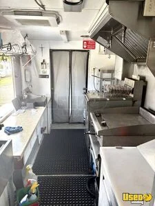 2003 Forward Control Chassis P4500 All-purpose Food Truck Exterior Customer Counter Iowa Diesel Engine for Sale