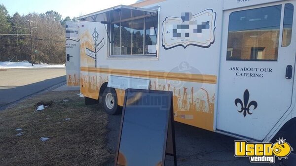 2003 Gmc P-42 Food Truck North Carolina Gas Engine for Sale 2003 Gmc P-42 Food Truck North Carolina Gas Engine for Sale