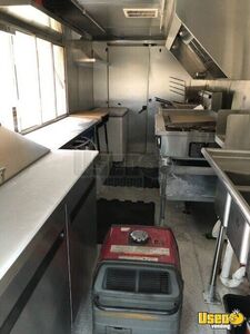 2003 Grumman Olson Workhorse Step Van Kitchen Food Truck All-purpose Food Truck Stainless Steel Wall Covers North Carolina Gas Engine for Sale
