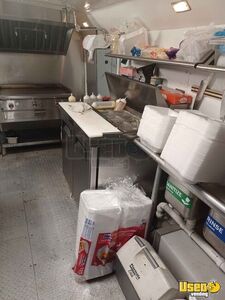 2003 Kitchen Food Truck All-purpose Food Truck Diamond Plated Aluminum Flooring Texas Diesel Engine for Sale