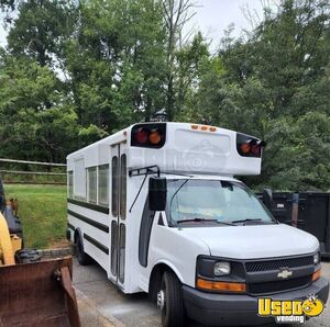 2003 Kitchen Food Truck All-purpose Food Truck New Jersey Gas Engine for Sale