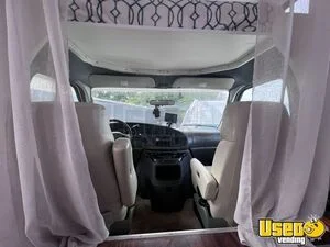 2003 Mobile Hair & Nail Salon Truck Hand-washing Sink Florida Gas Engine for Sale