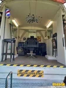 2003 Mobile Hair & Nail Salon Truck Interior Lighting British Columbia Gas Engine for Sale