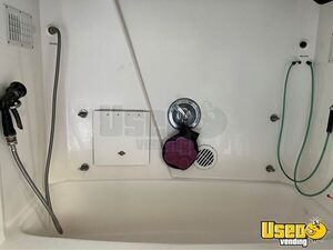 2003 Mobile Pet Care Truck Pet Care / Veterinary Truck 6 Florida Gas Engine for Sale
