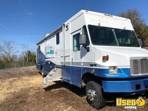 2003 Mt-55 Step Van Mobile Clinic Concession Window Texas Diesel Engine for Sale