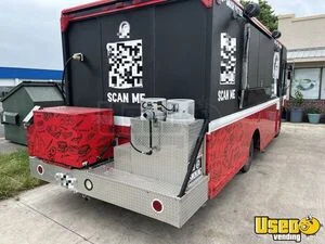 2003 Mt35 All-purpose Food Truck Stainless Steel Wall Covers Texas Diesel Engine for Sale