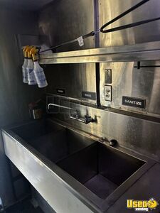 2003 Mt35 All-purpose Food Truck Work Table Texas Diesel Engine for Sale