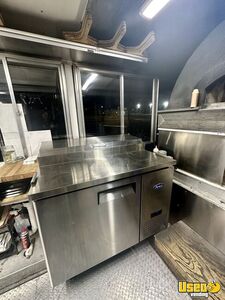 2003 Mt35 Chassis Wood Fired Pizza Truck Pizza Food Truck Backup Camera New York Diesel Engine for Sale
